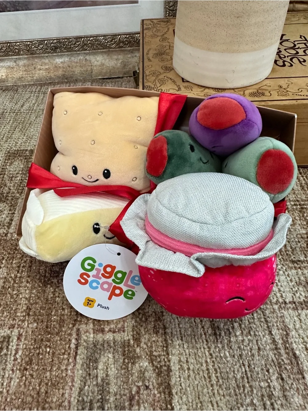 New GiggleScape Children’s Charcuterie Box 4 Plush Cheese, Olives, Jam, Crackers